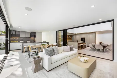 $7,700,000 | 30 Samana Drive, Coconut Grove, FL 33133