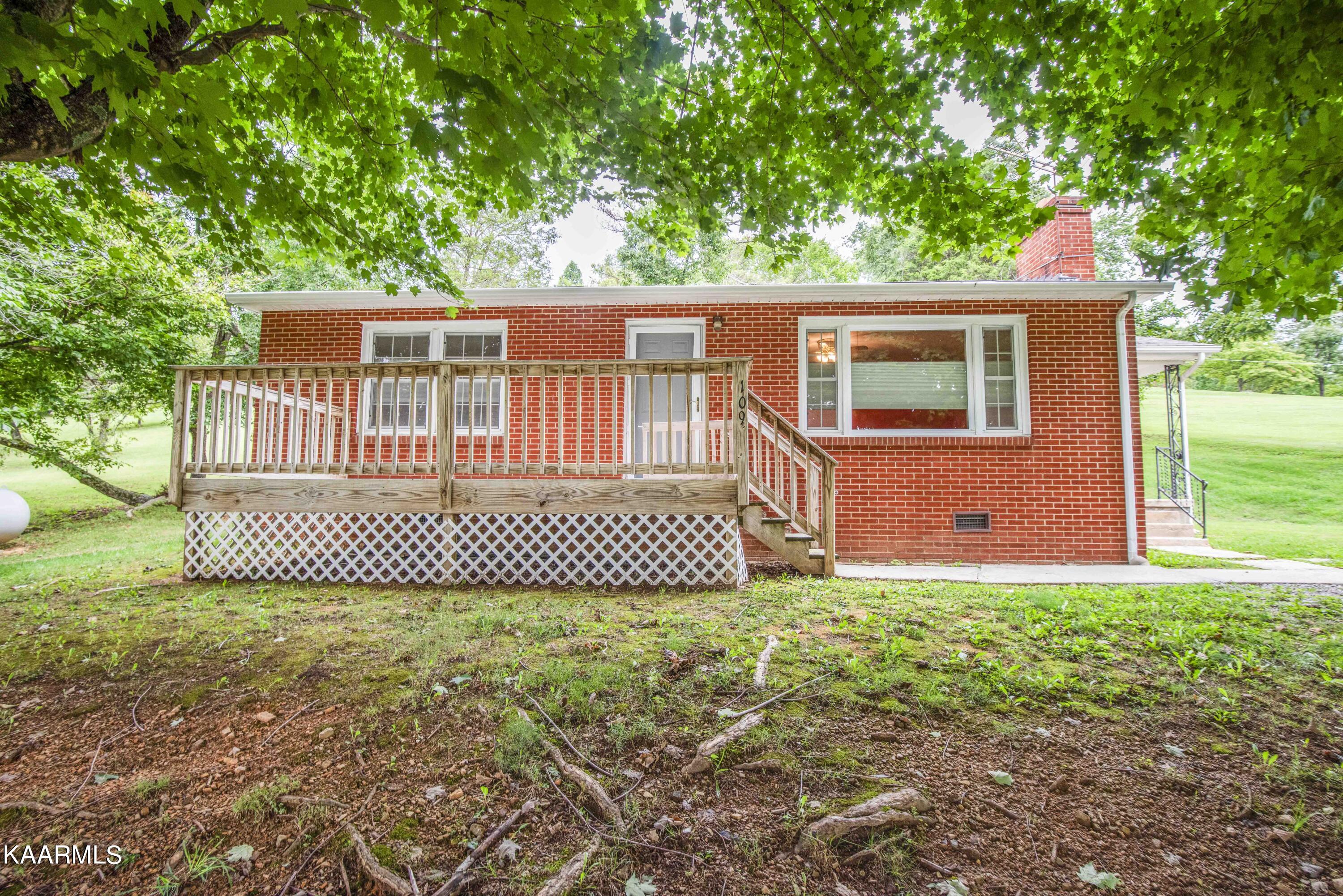 109 Spring Street Maynardville, TN 37807 - Photo 1 of 35 D0819EC5-0D7F-4E1D-8010-5C92BFEBC3D2
