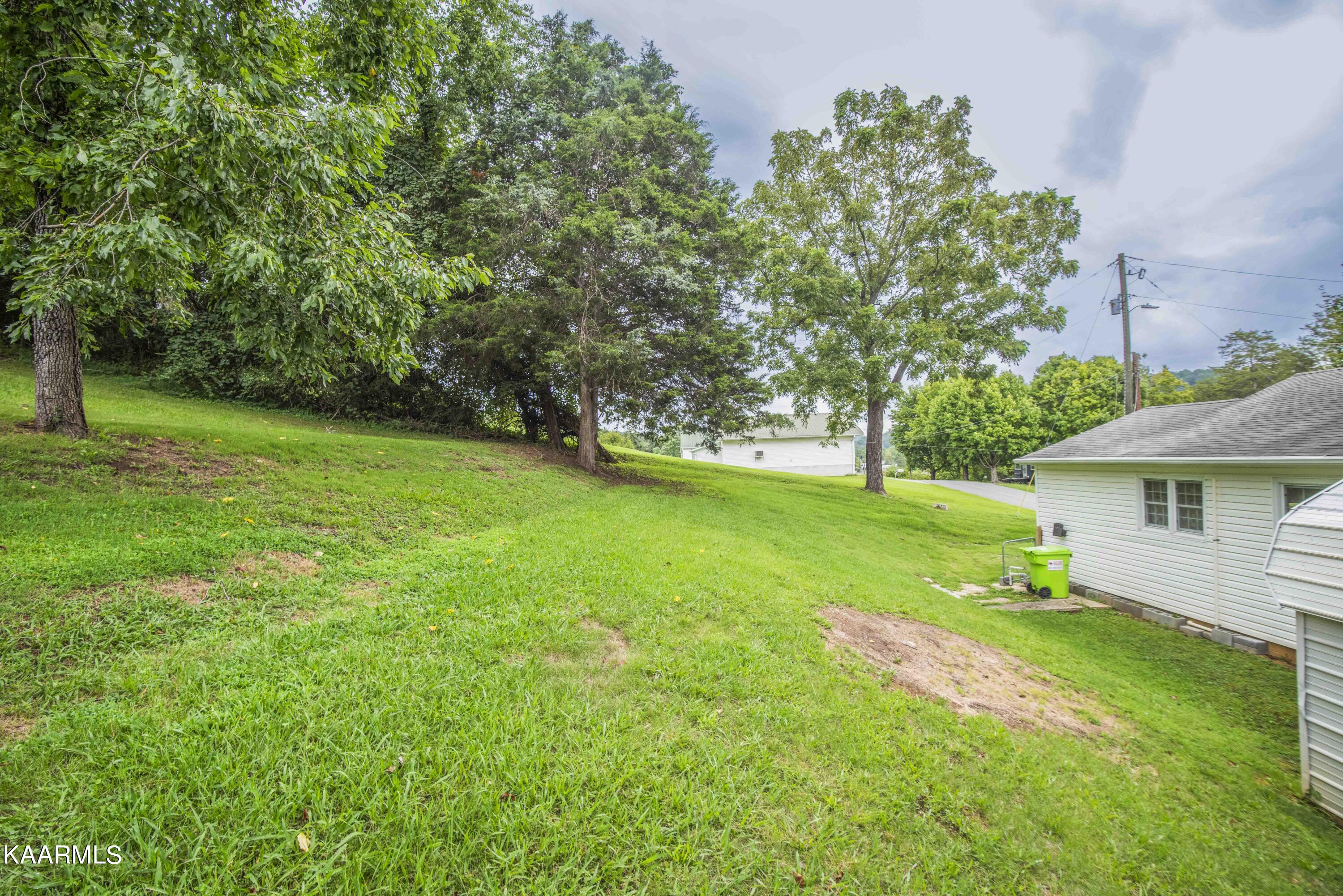 109 Spring Street Maynardville, TN 37807 - Photo 8 of 35 22D8B98F-2023-4ADB-AFD5-B8643DCC2B5D