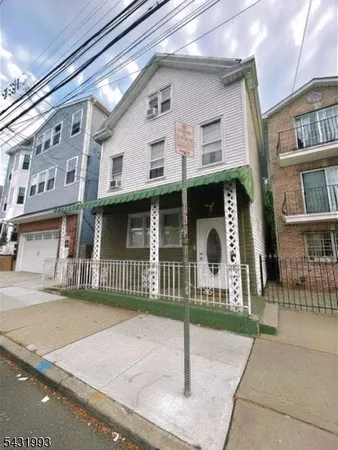 $615,000 | 224 12th Avenue, Newark, NJ 07107