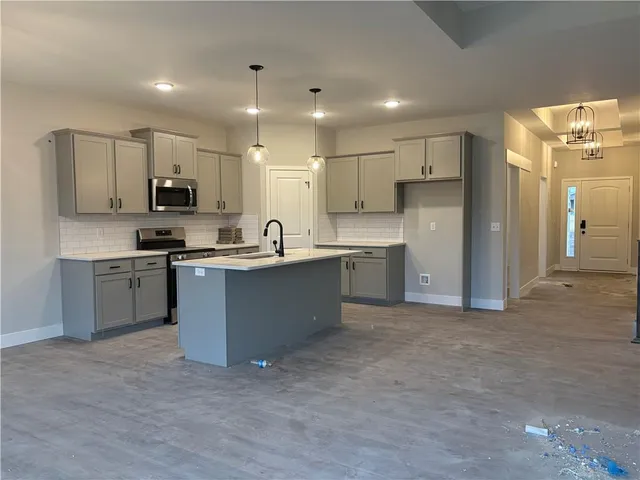 $624,900 | 3017 Northwest 95th Terrace, Kansas City, MO 64154