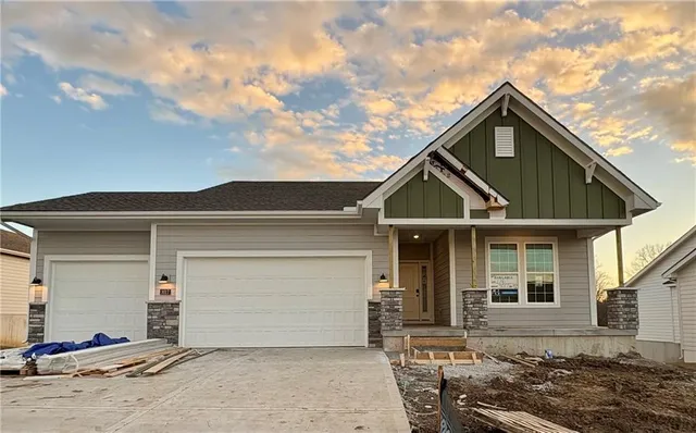 $624,900 | 3017 Northwest 95th Terrace, Kansas City, MO 64154