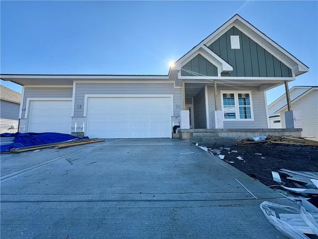 $624,900 | 3017 Northwest 95th Terrace, Kansas City, MO 64154