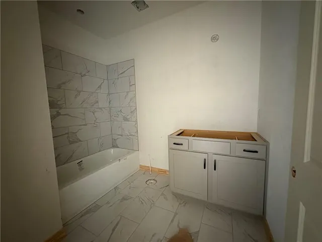 $624,900 | 3017 Northwest 95th Terrace, Kansas City, MO 64154