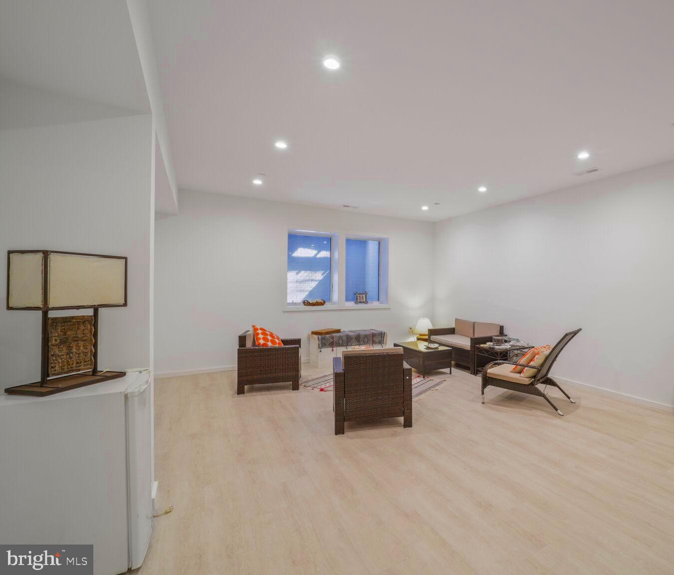 8507 Rayburn Road Bethesda, MD 20817 - Photo 33 of 39 Gallery Image 33
