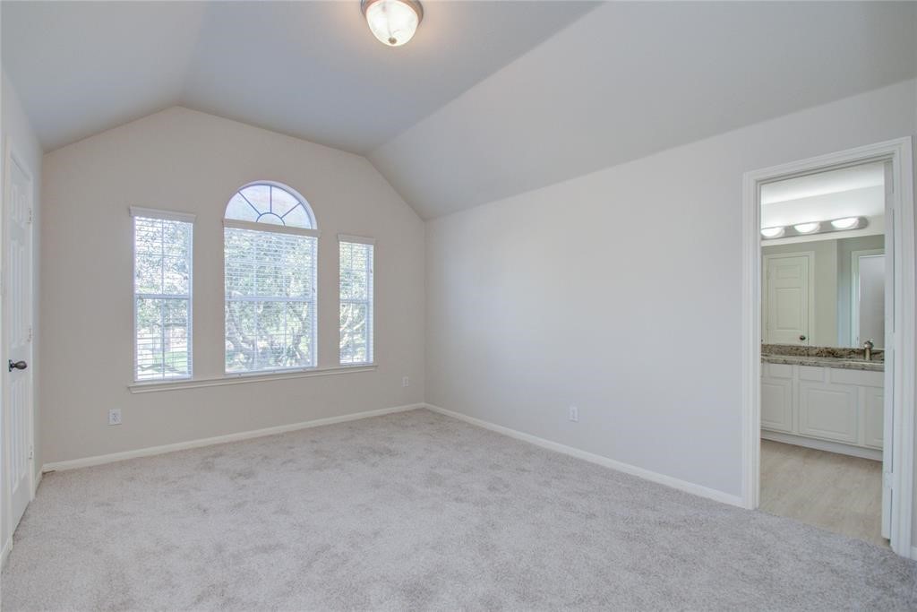 20011 Glen Lake Drive Spring, TX 77388 - Photo 19 of 31 an empty room with a window