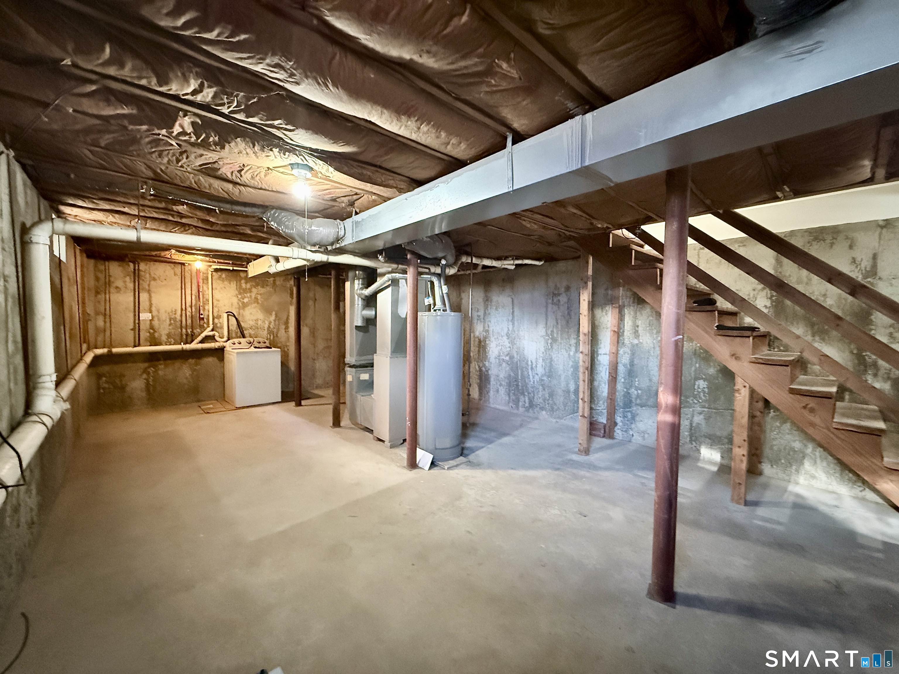 209 Hamilton Street Bridgeport, CT 06608 - Photo 16 of 18 Full Basement w/ Laundry Hookups