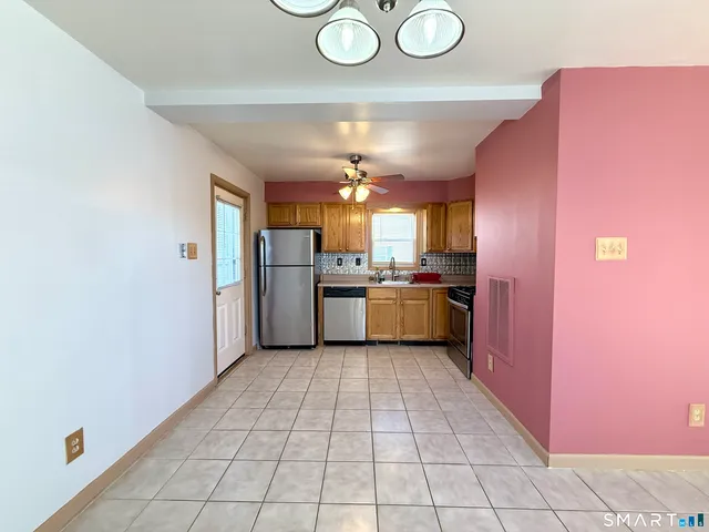 $2,400 | 209 Hamilton Street, Bridgeport, CT 06608