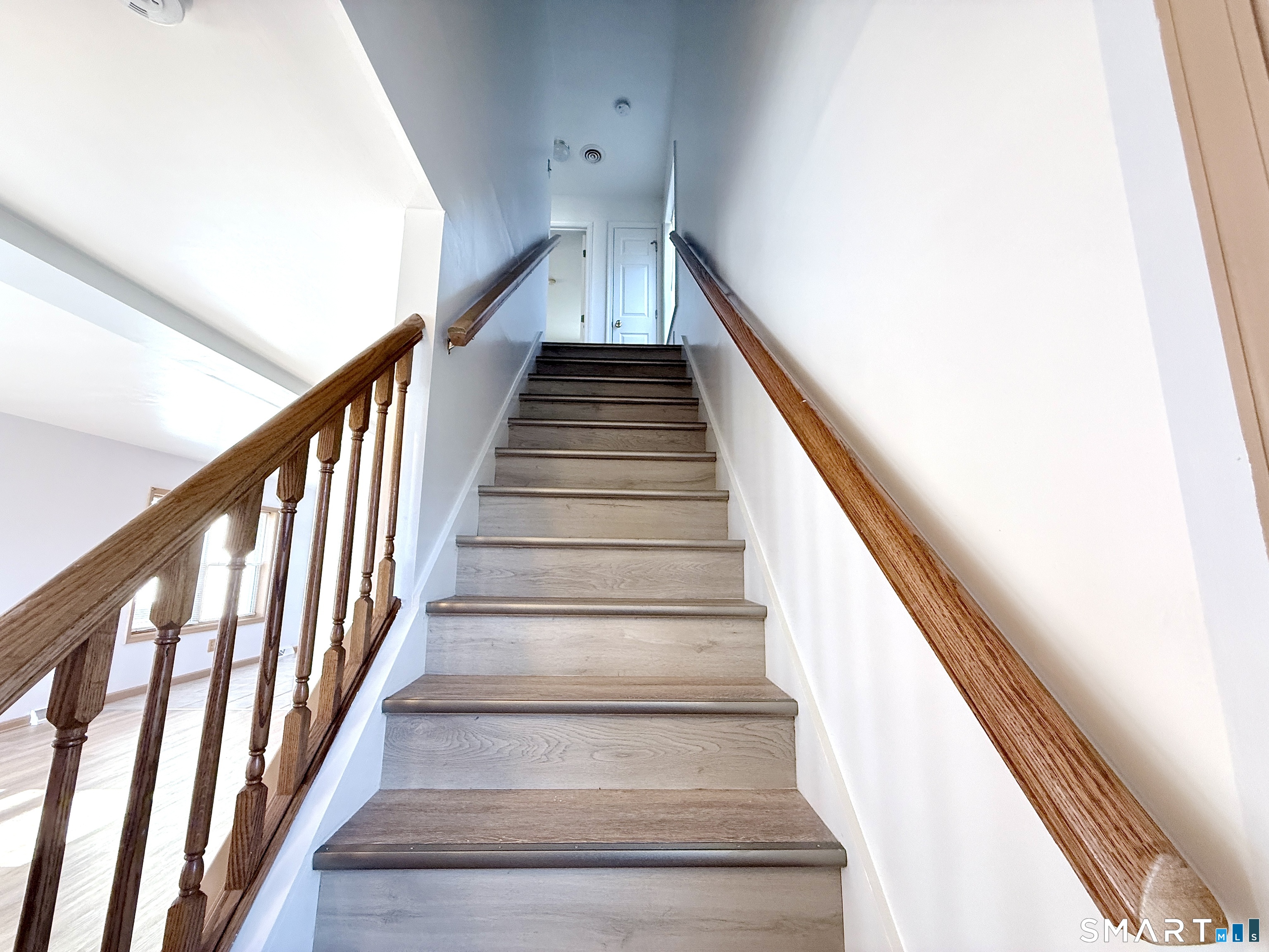 209 Hamilton Street Bridgeport, CT 06608 - Photo 8 of 18