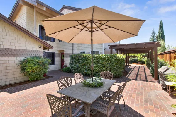 $719,900 | 7916 Laurelridge Court, Fair Oaks, CA 95628