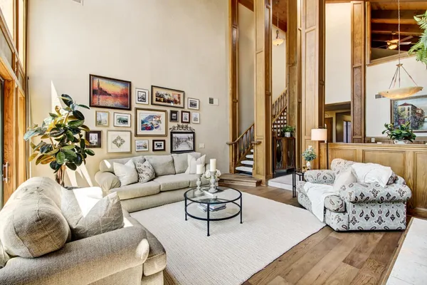 $719,900 | 7916 Laurelridge Court, Fair Oaks, CA 95628