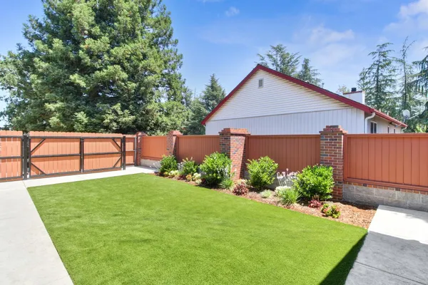 $719,900 | 7916 Laurelridge Court, Fair Oaks, CA 95628