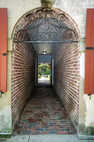 $3,300 | 91 Church Street, Unit 2, Charleston, SC 29401