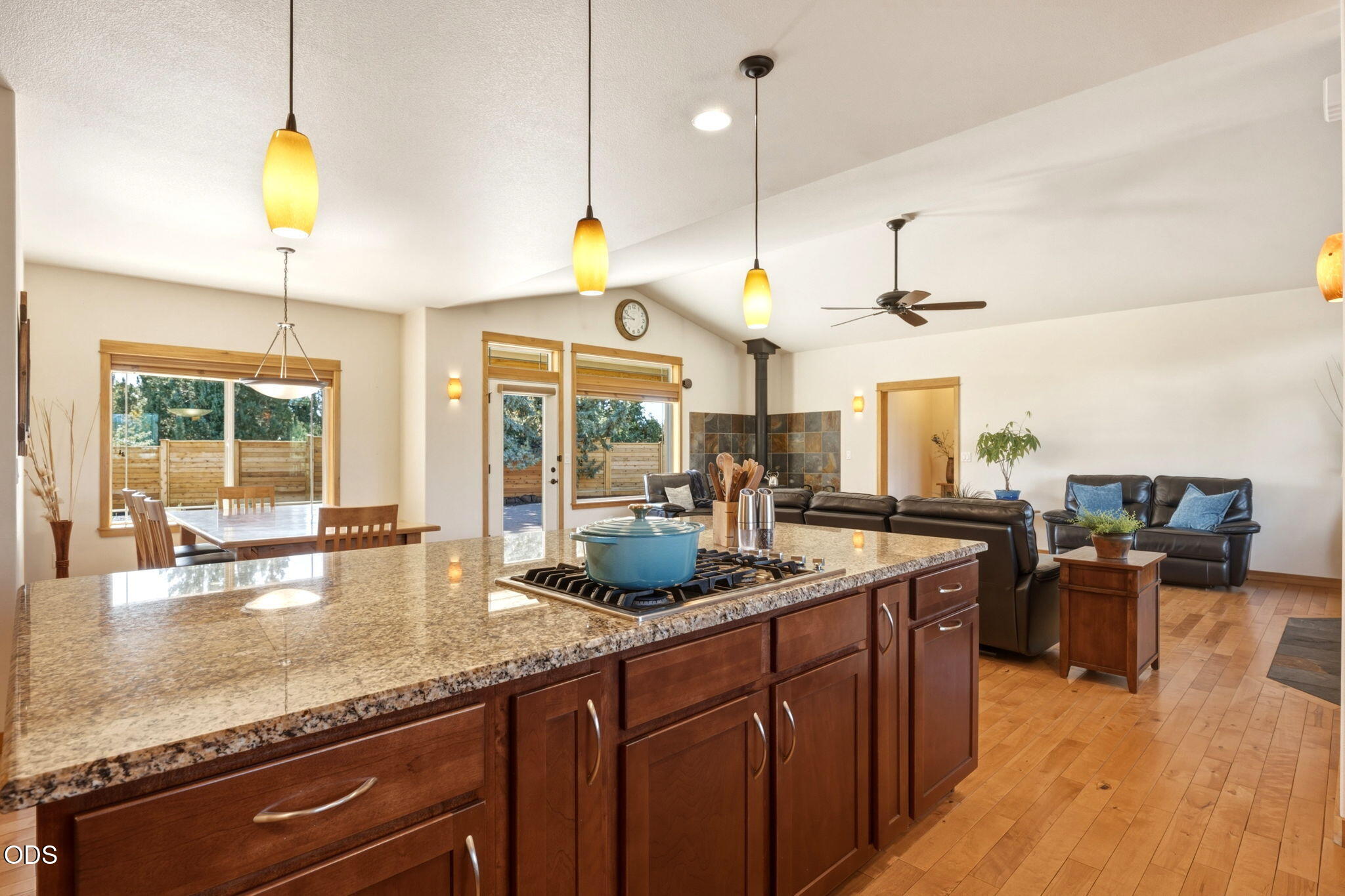 20825 Rorick Drive Bend, OR 97701 - Photo 19 of 51