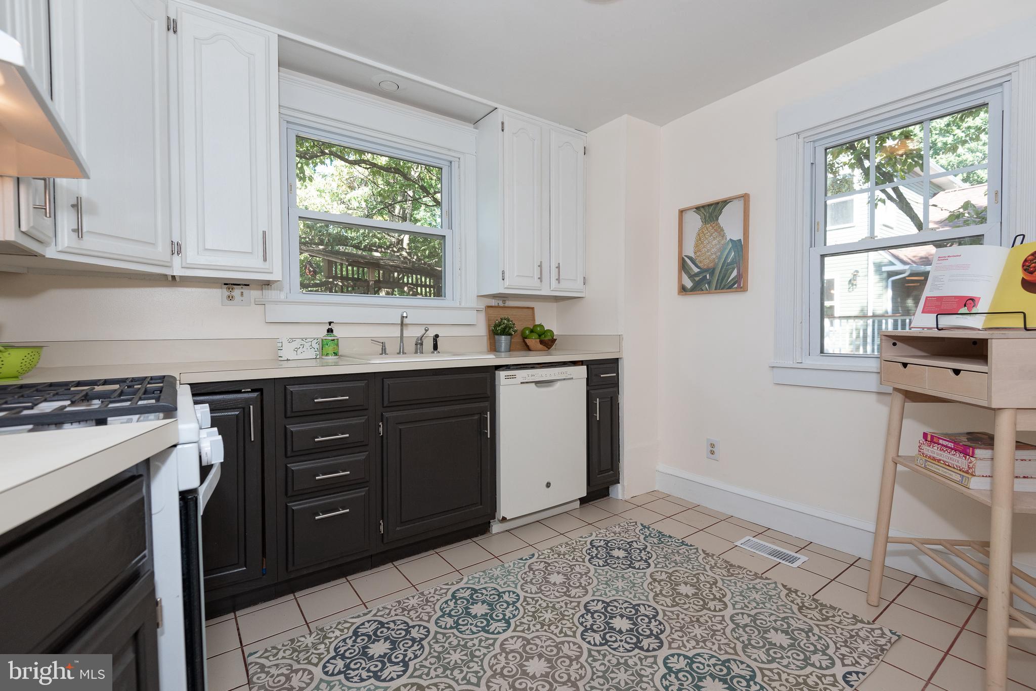 121 Willow Road Wallingford, PA 19086 - Photo 13 of 31 Kitchen