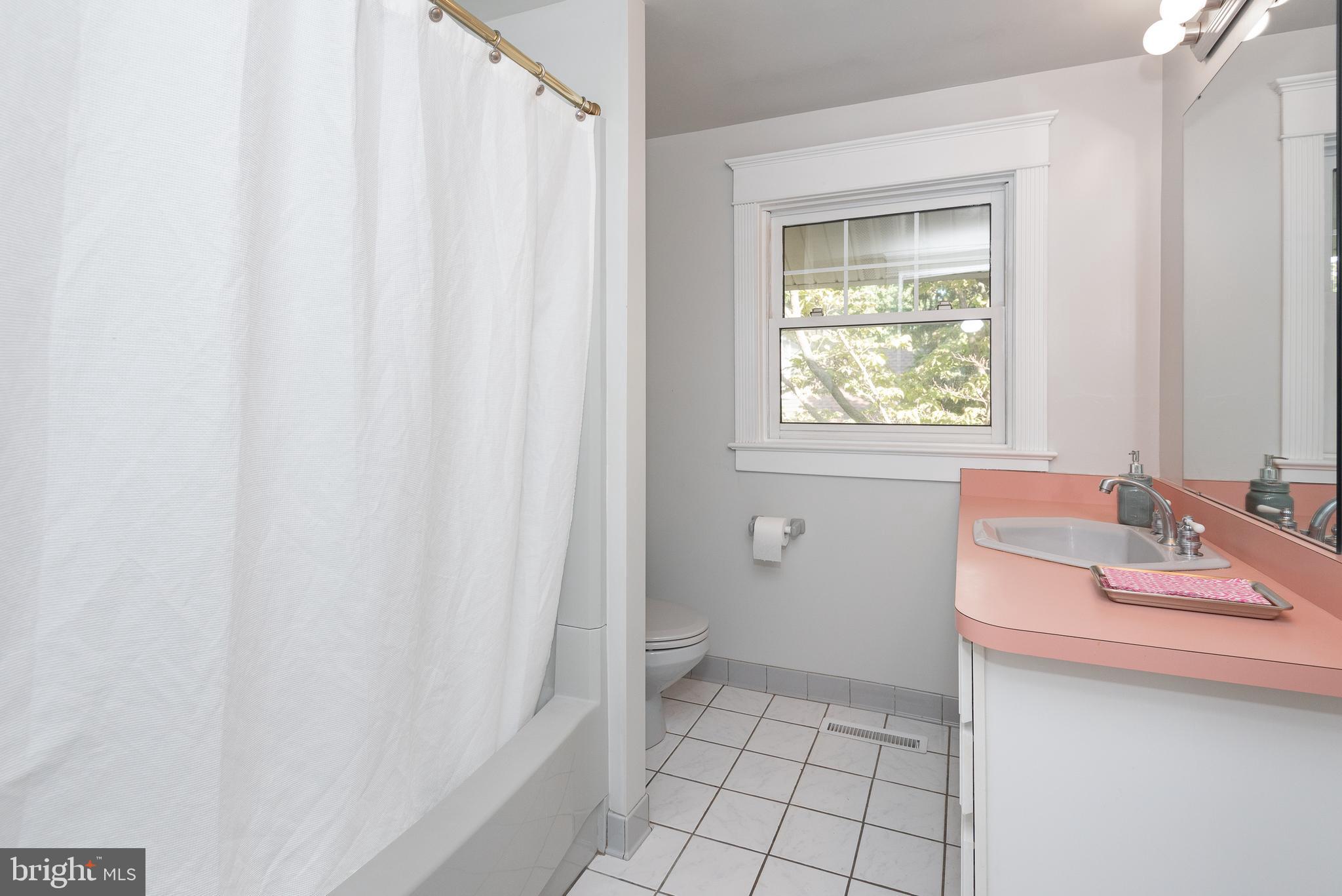 121 Willow Road Wallingford, PA 19086 - Photo 20 of 31 Gallery Image 20
