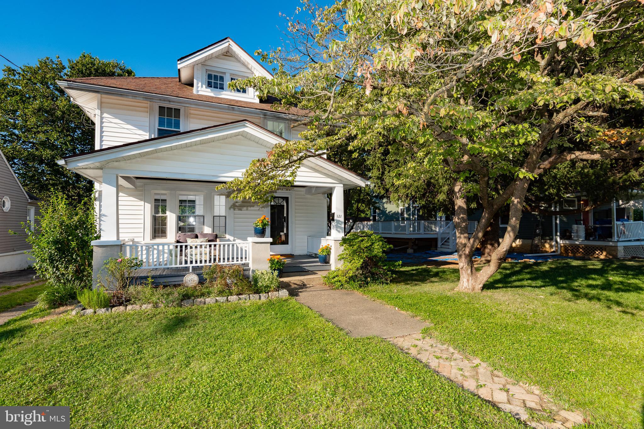 121 Willow Road Wallingford, PA 19086 - Photo 2 of 31 Gallery Image 2