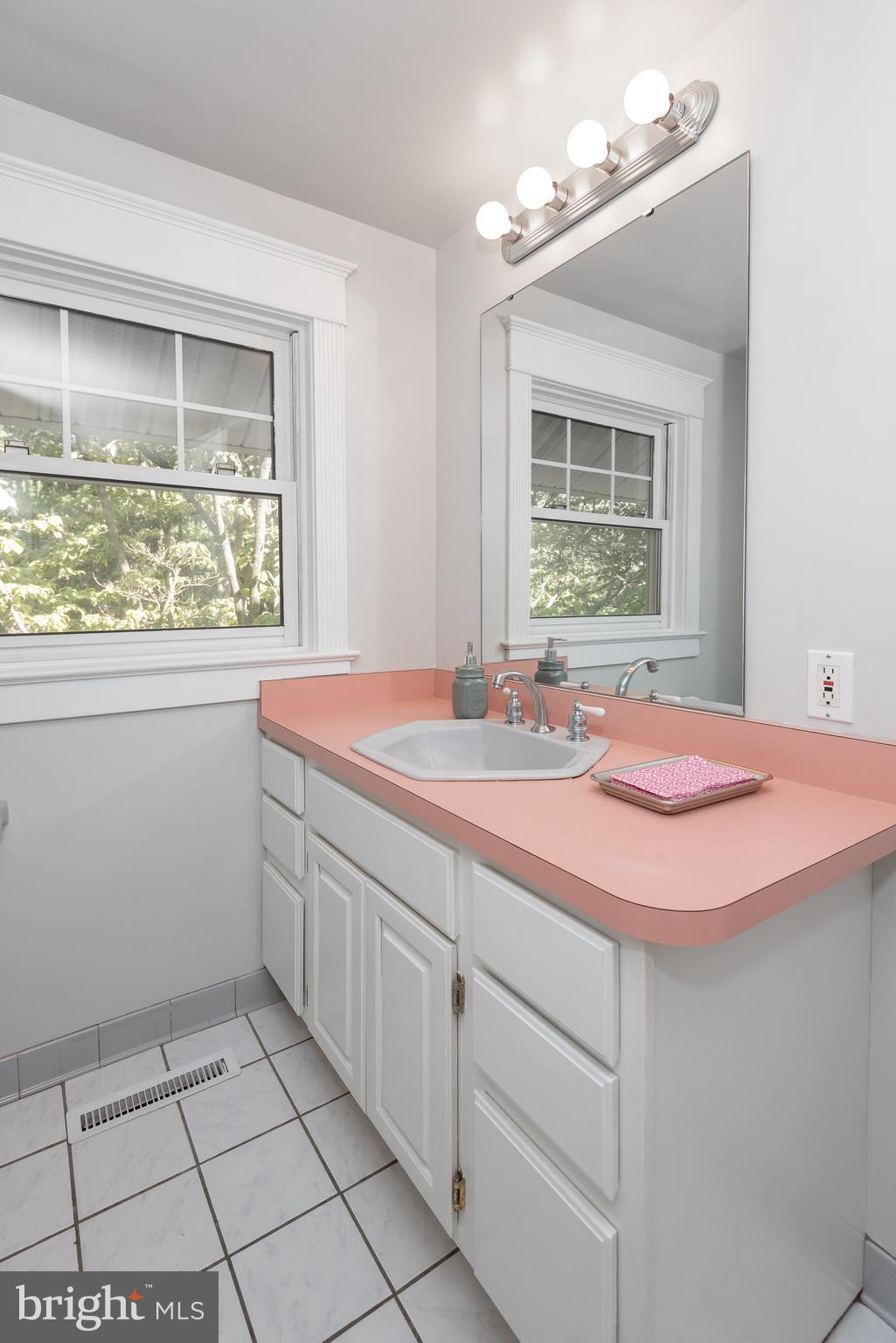 121 Willow Road Wallingford, PA 19086 - Photo 23 of 31 Gallery Image 23
