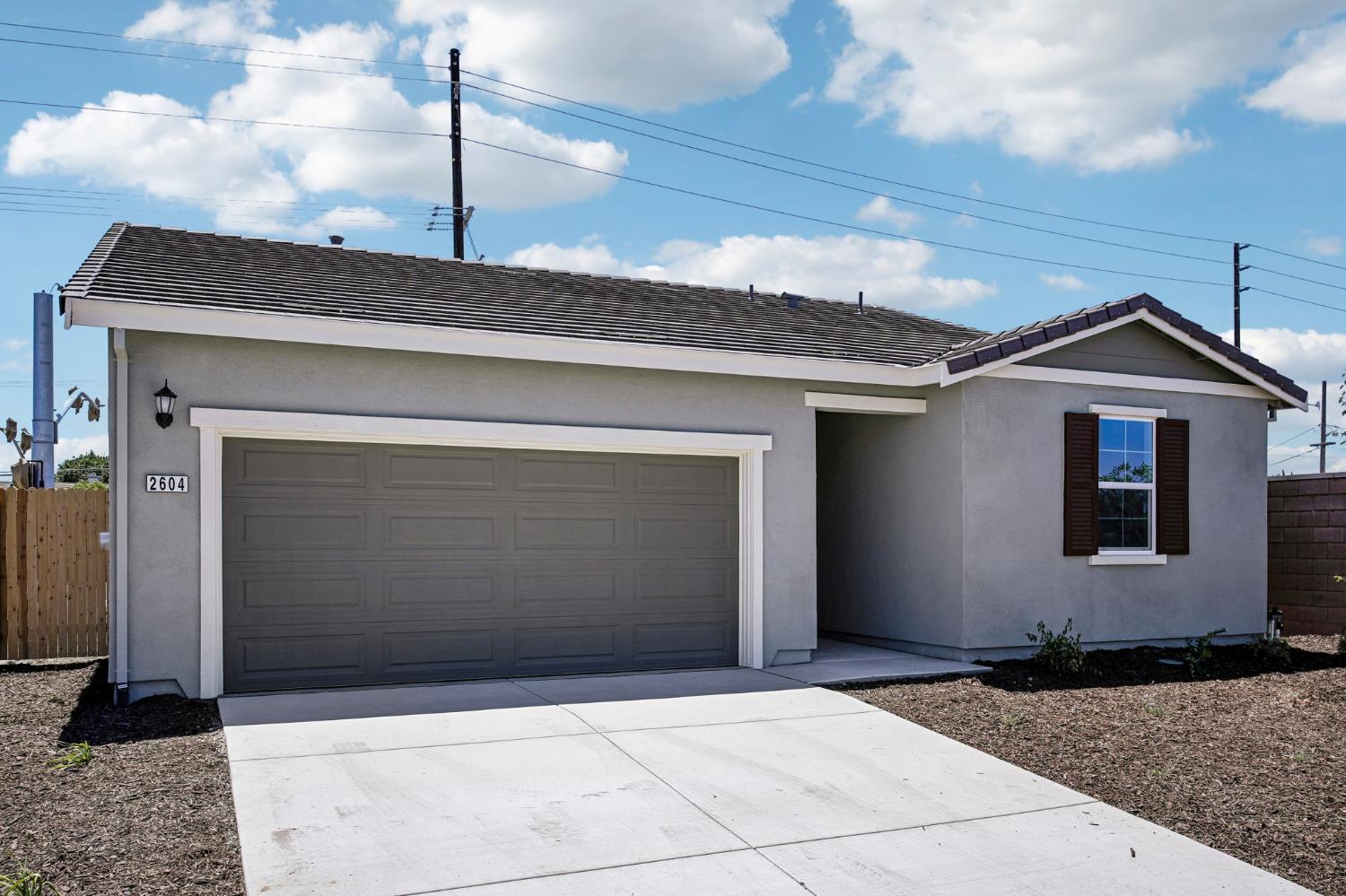 2604 Redtail Hawk Road Modesto, CA 95357 - Photo 2 of 22 Gallery Image 2