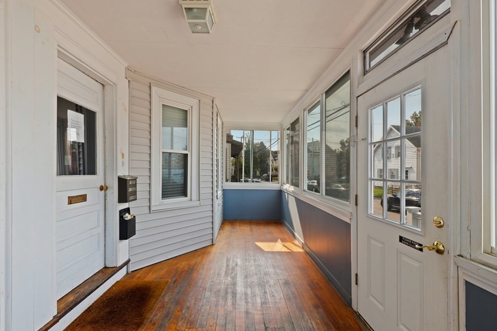 122 Brook Road, Unit 1 Quincy, MA 02169 - Photo 3 of 26 Gallery Image 3