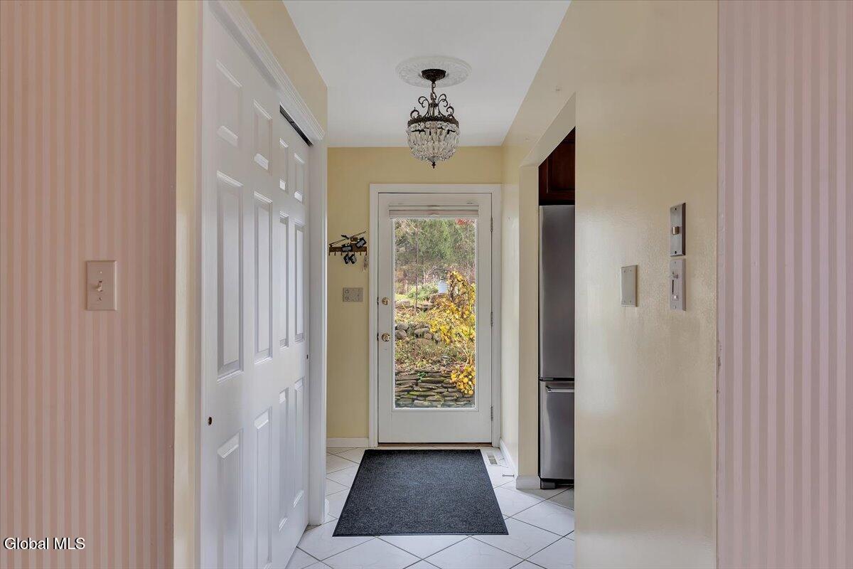 424 Gower Road Glenville, NY 12302 - Photo 11 of 79 03-P1606829