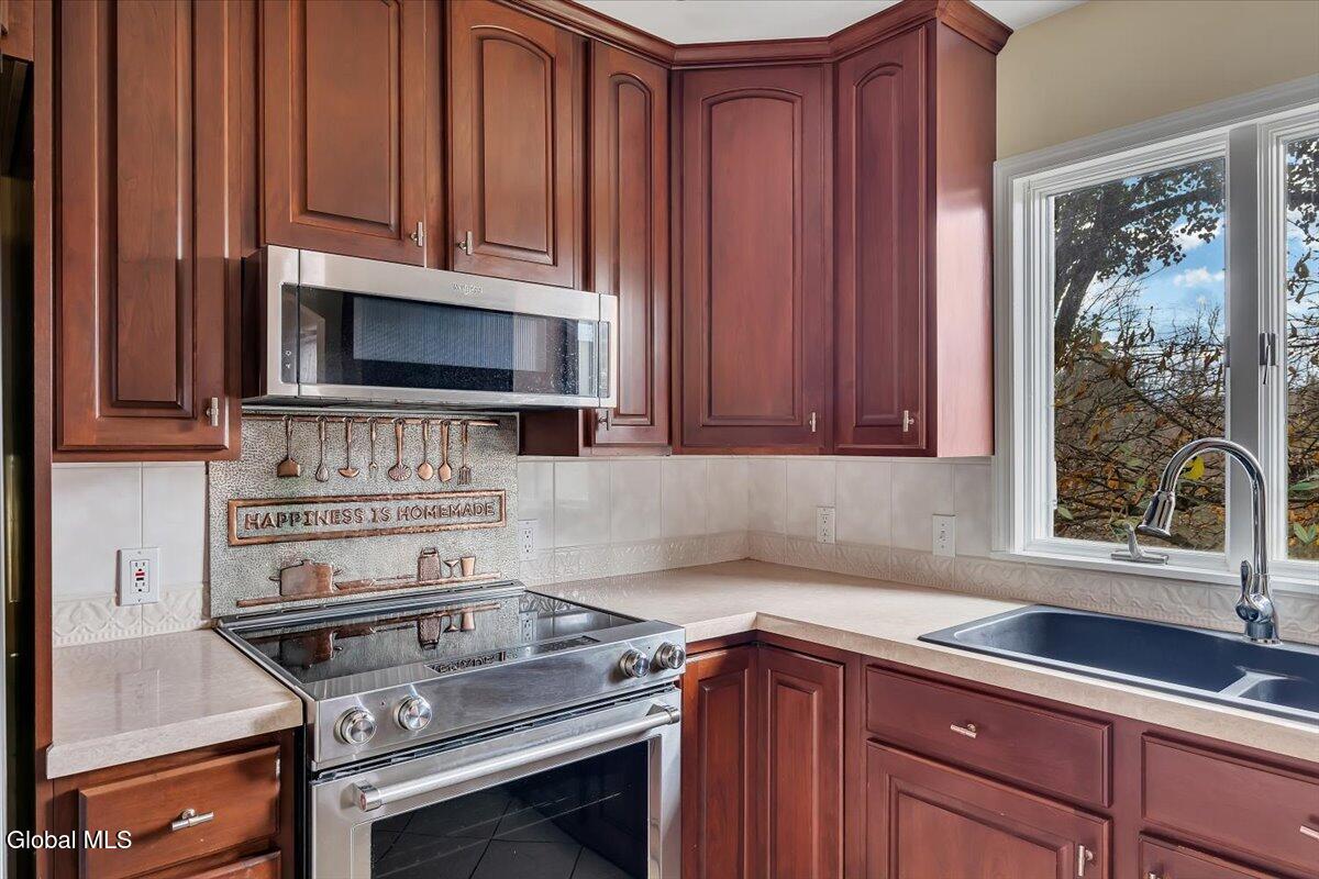 424 Gower Road Glenville, NY 12302 - Photo 13 of 79 05-P1606817