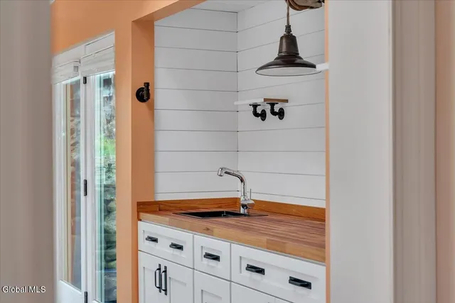 $649,900 | 424 Gower Road, Glenville, NY 12302