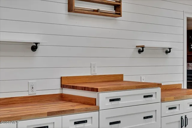 $649,900 | 424 Gower Road, Glenville, NY 12302