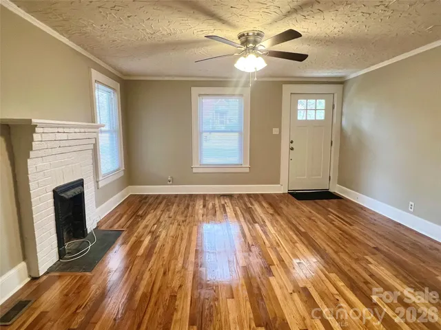 $209,900 | 328 11th Street Southwest, Hickory, NC 28602