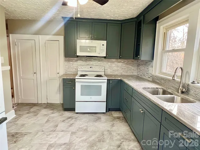 $209,900 | 328 11th Street Southwest, Hickory, NC 28602