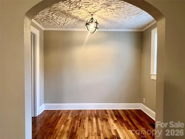 $209,900 | 328 11th Street Southwest, Hickory, NC 28602