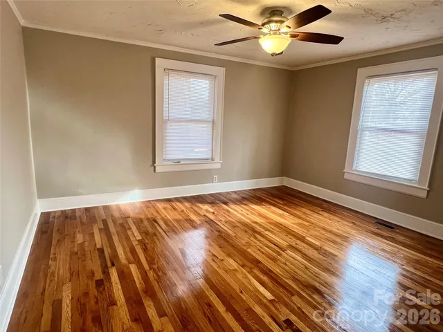 $209,900 | 328 11th Street Southwest, Hickory, NC 28602