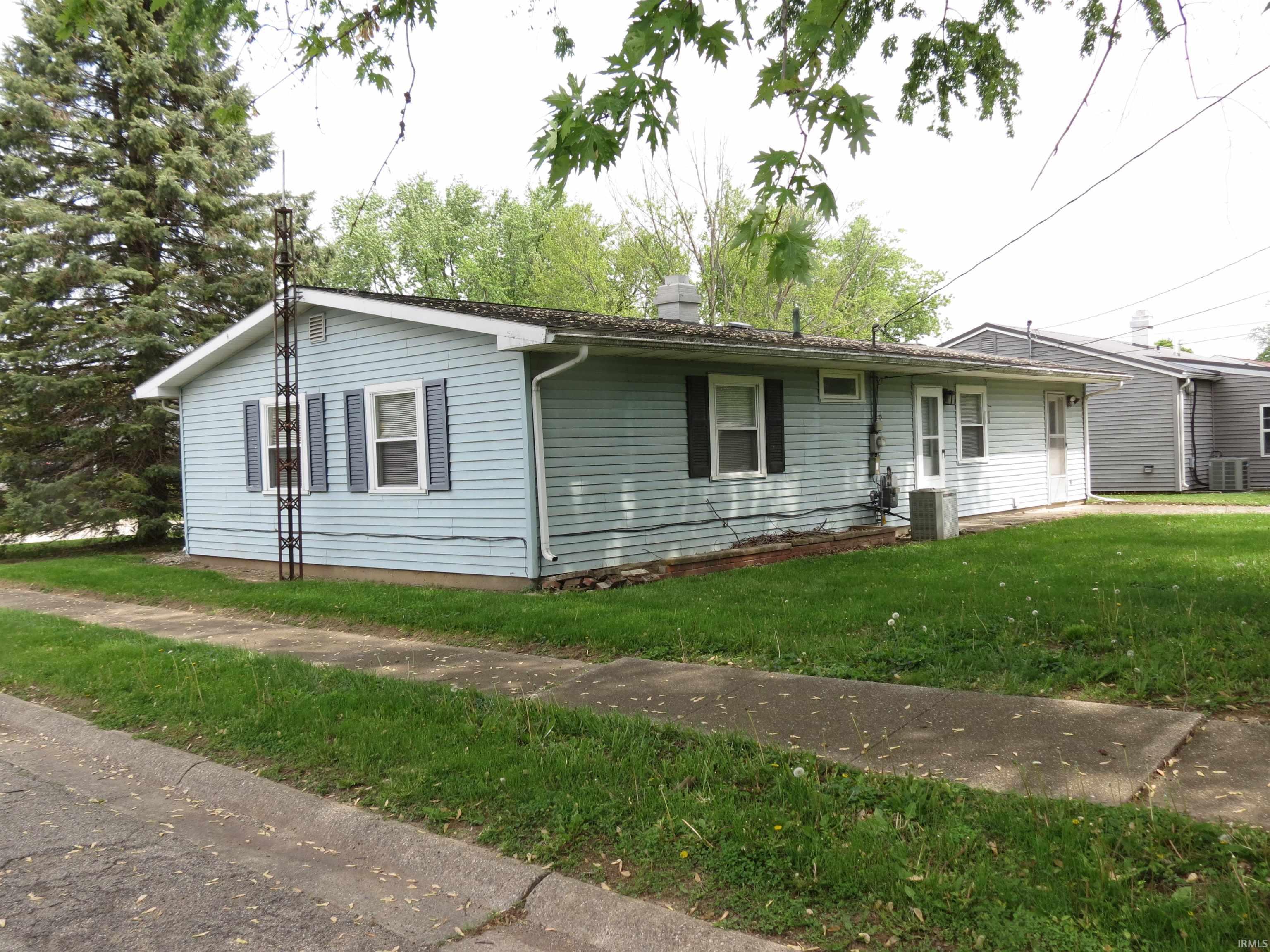 463 Oak Street Peru, IN 46970 - Photo 3 of 11