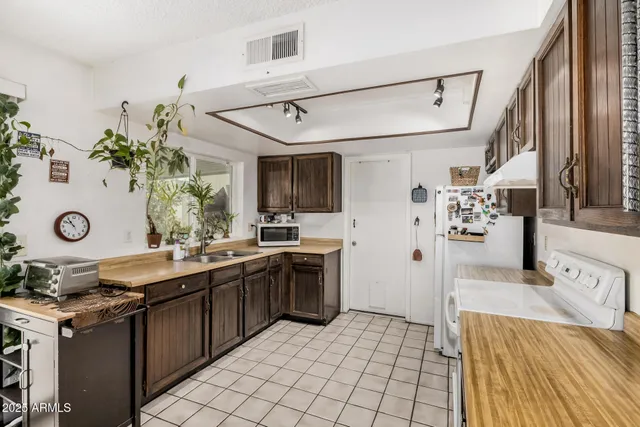 $318,000 | 7520 West Glenrosa Avenue, Phoenix, AZ 85033