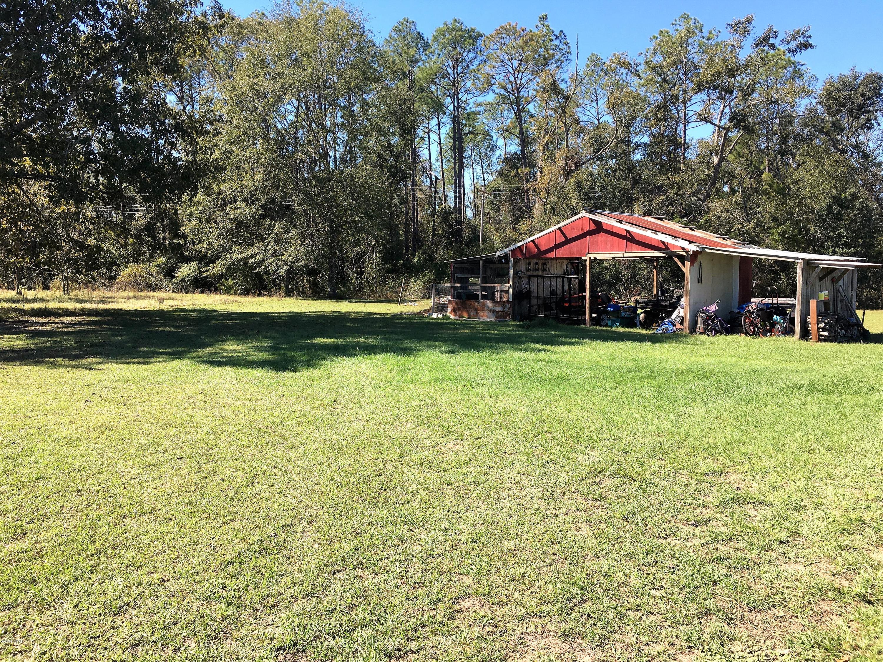 5645 Banner Road Malone, FL 32445 - Photo 10 of 33