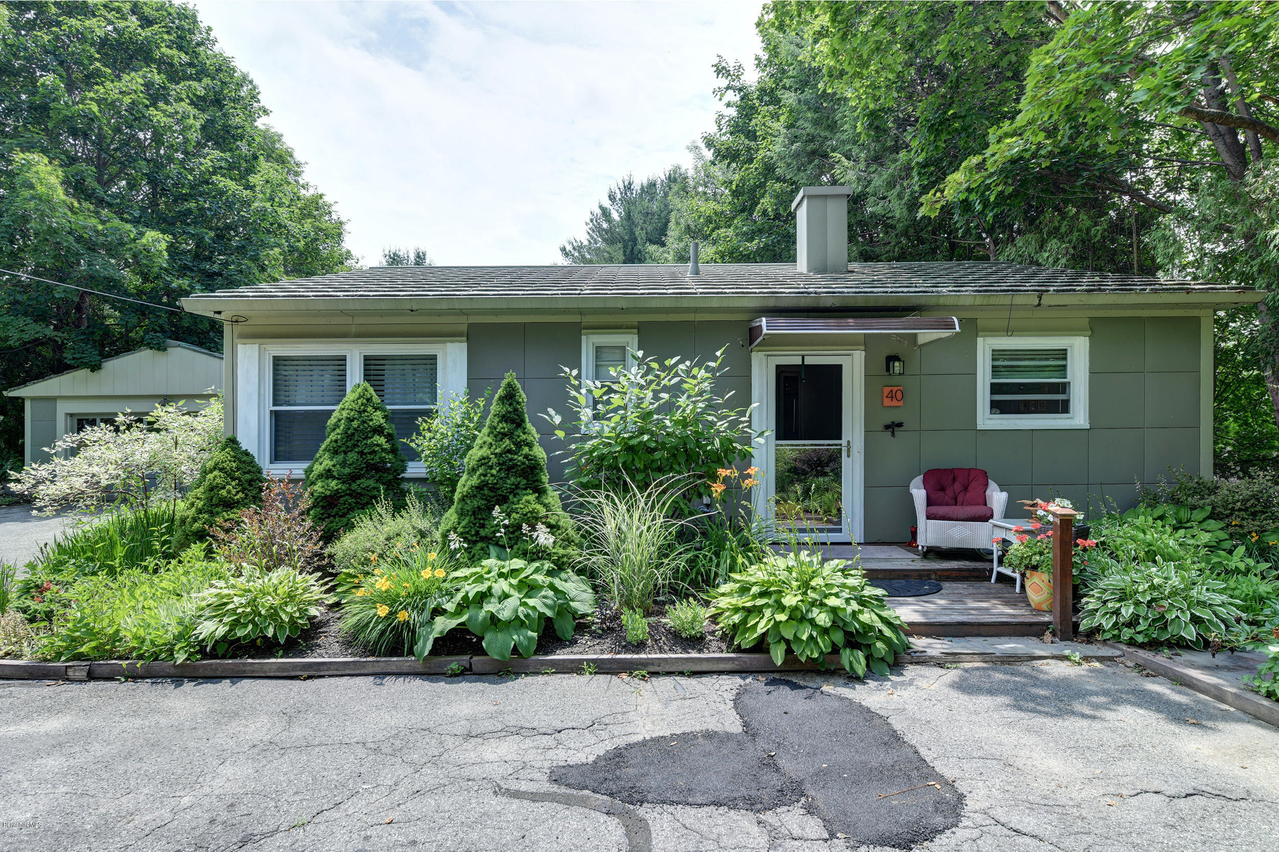 40 New Lenox Road Lenox, MA 01240 - Photo 2 of 26 40 New Lenox Road 2-Exterior Front