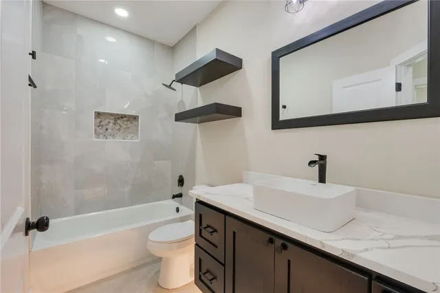 $369,900 | 4379 Collton Lane, Franklin, TX 77856