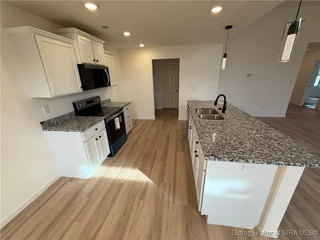 $274,900 | 8048 Hudson Lane, Georgetown, IN 47122