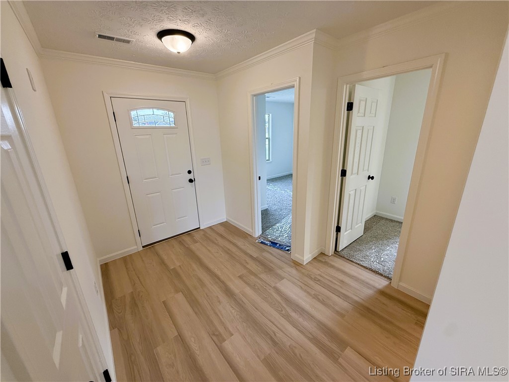 8048 Hudson Lane Georgetown, IN 47122 - Photo 8 of 15 Spacious entry foyer