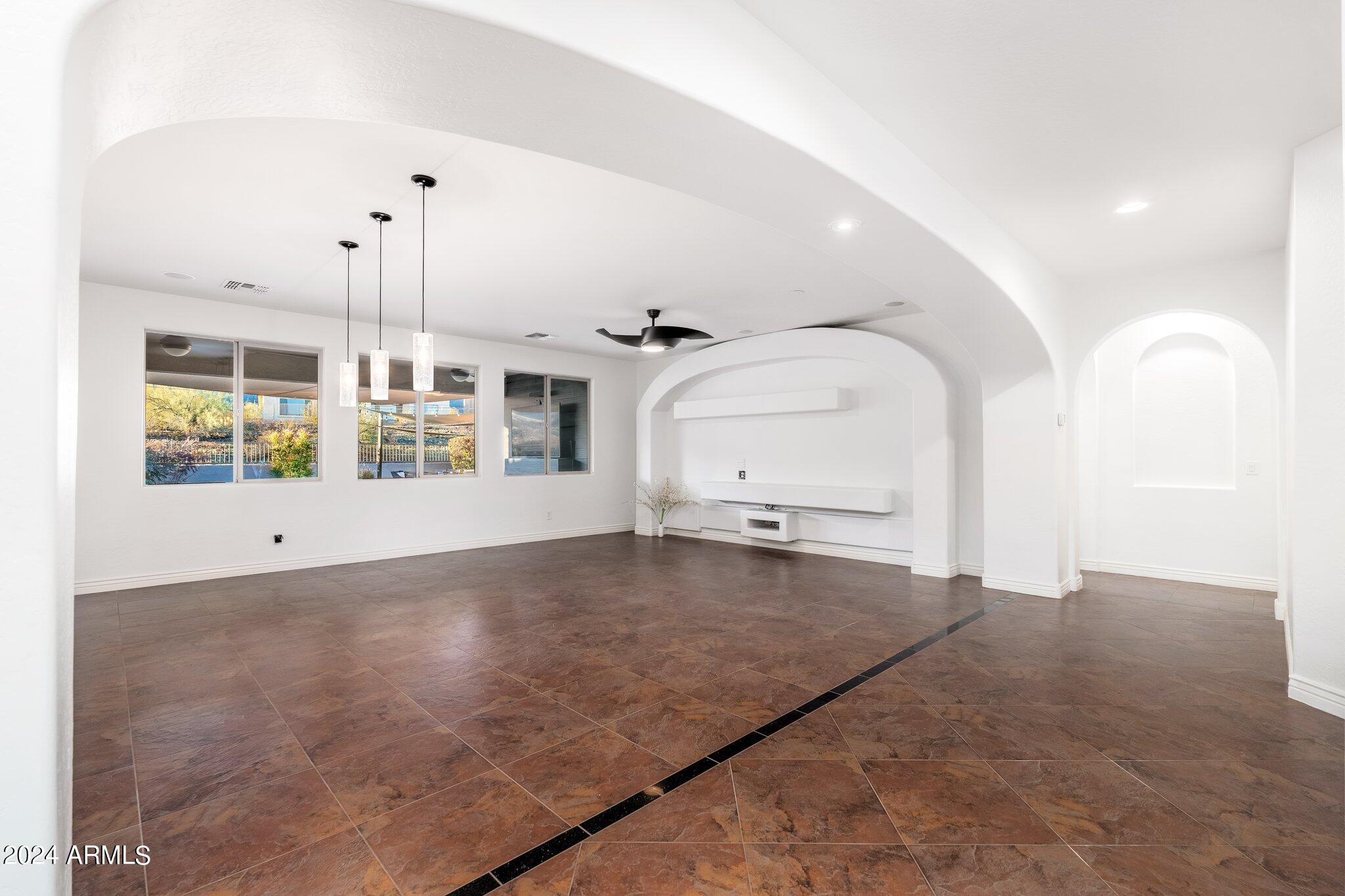 2433 West Hayduk Road Phoenix, AZ 85041 - Photo 13 of 56 Formal family room