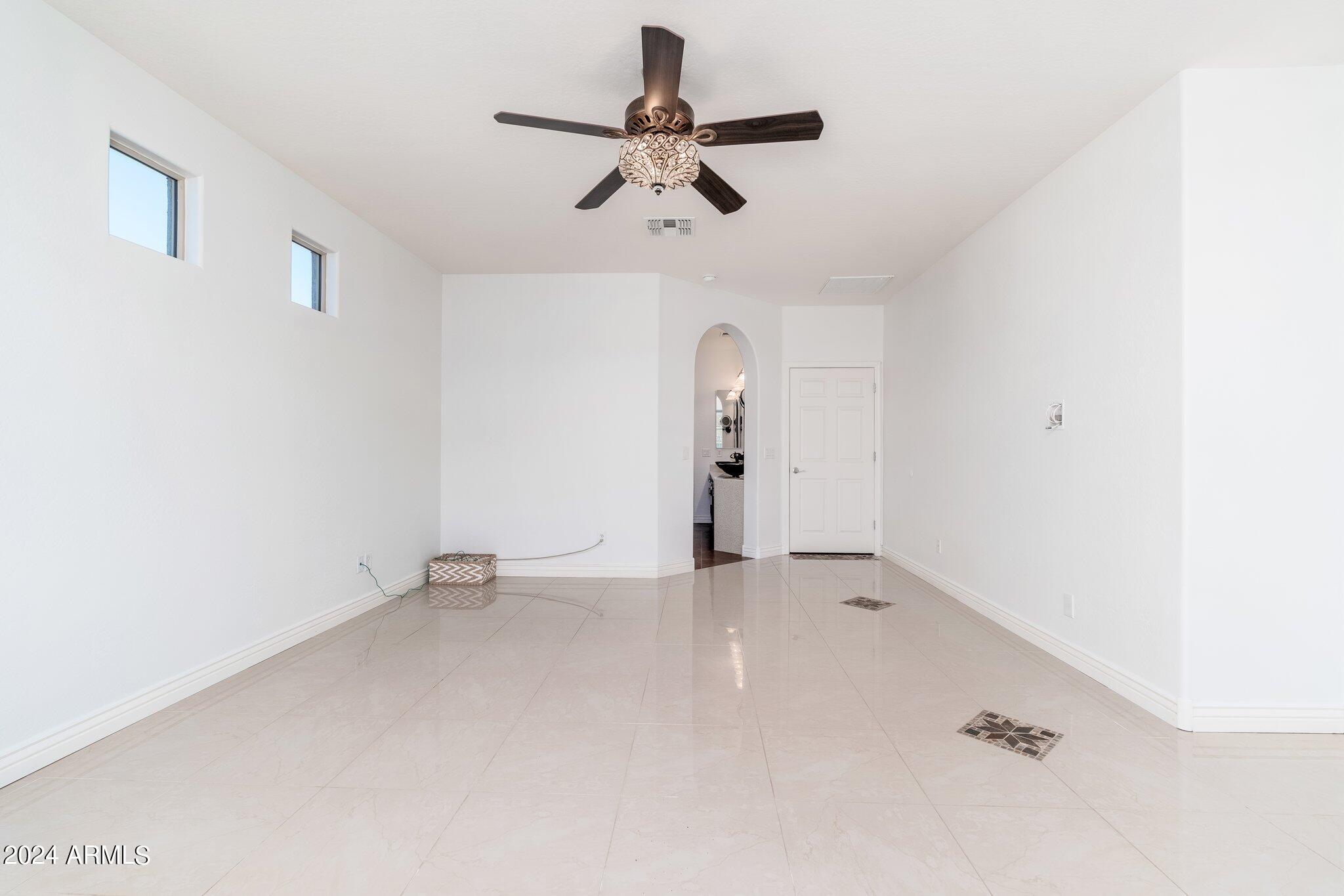 2433 West Hayduk Road Phoenix, AZ 85041 - Photo 20 of 56 Owner's suite