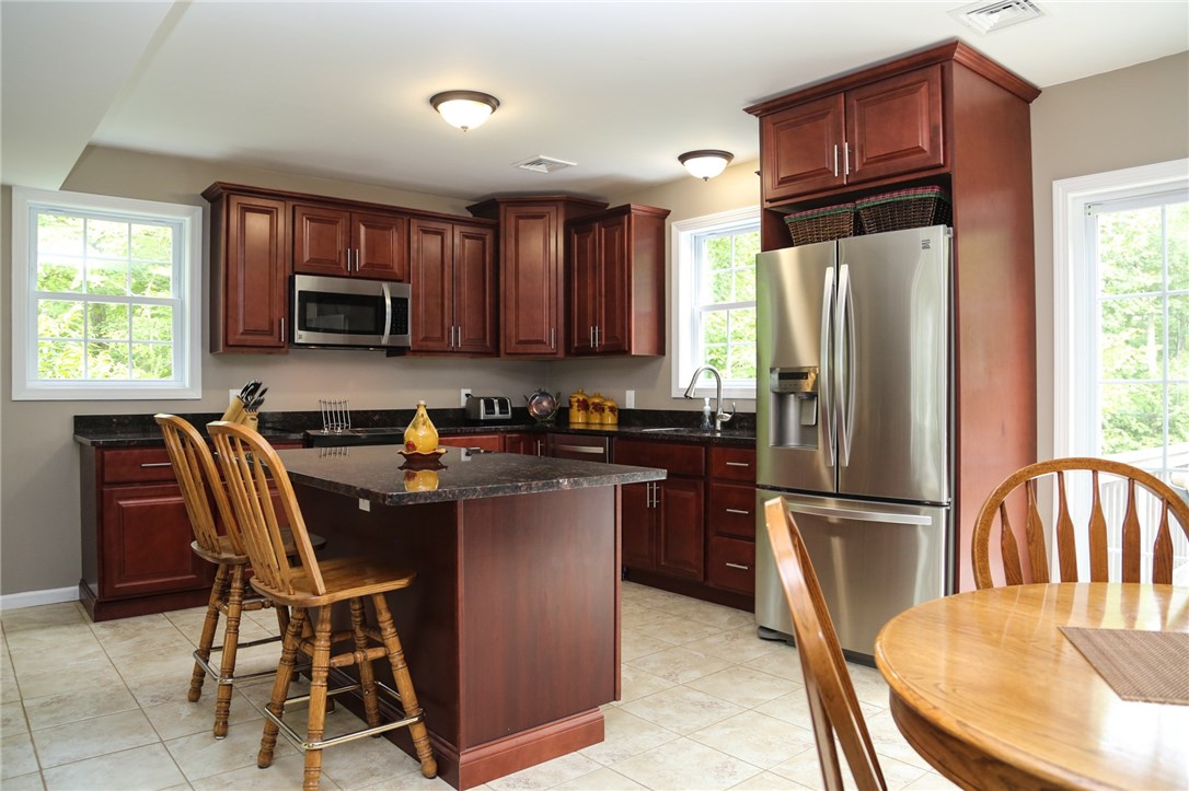 128 Canonchet Road Hopkinton, RI 02832 - Photo 12 of 39