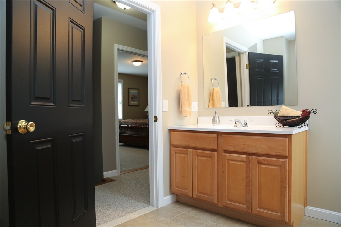 128 Canonchet Road Hopkinton, RI 02832 - Photo 28 of 39