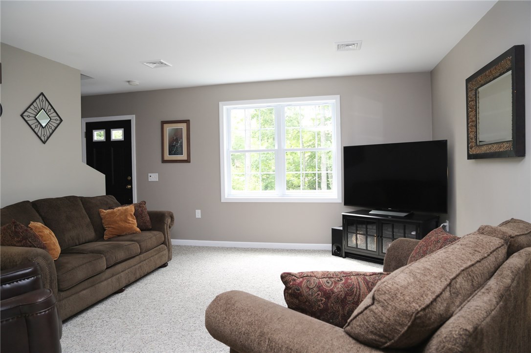 128 Canonchet Road Hopkinton, RI 02832 - Photo 8 of 39