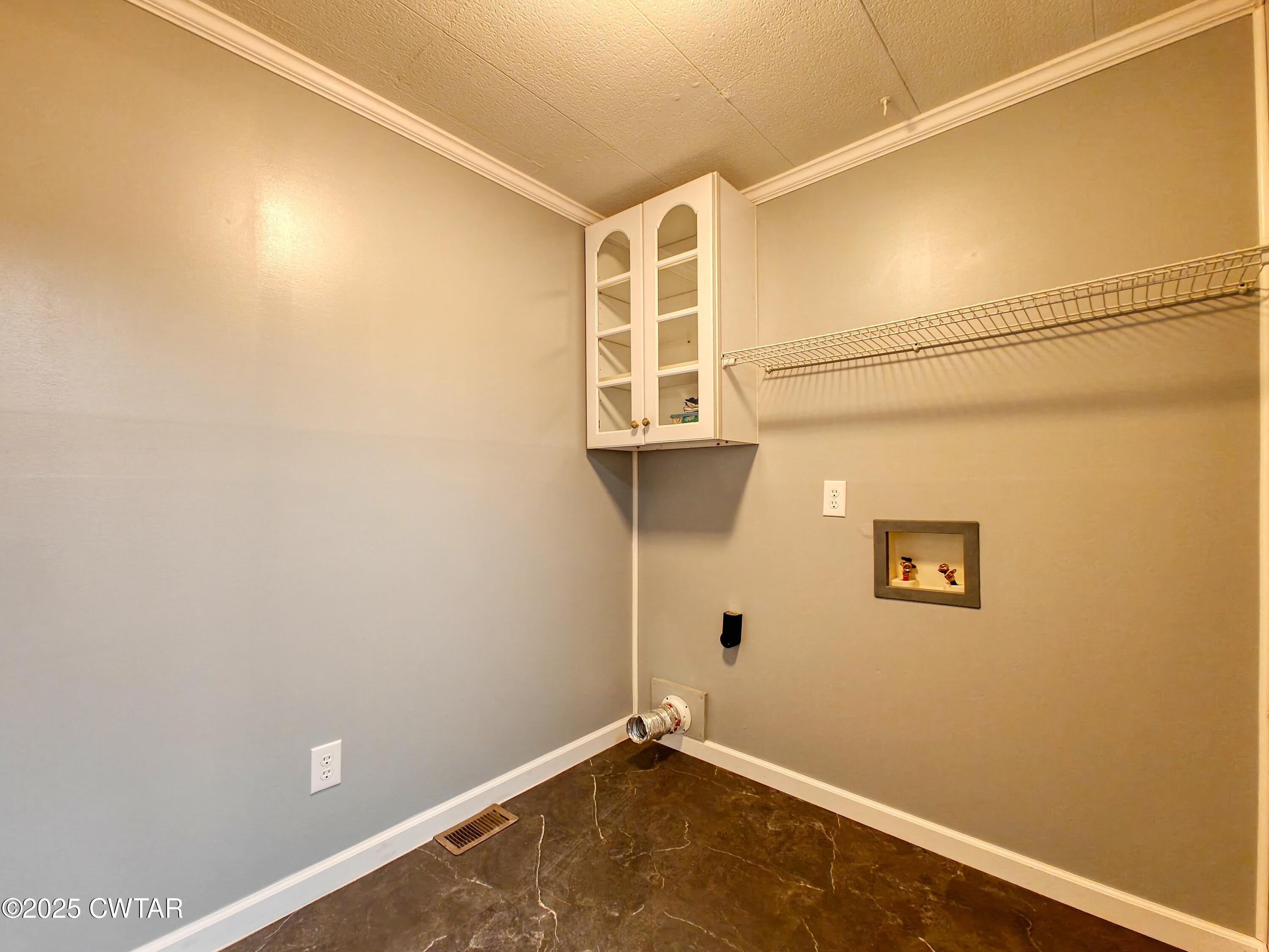260 Cotham Drive Huntingdon, TN 38344 - Photo 29 of 29 a view of a room with storage