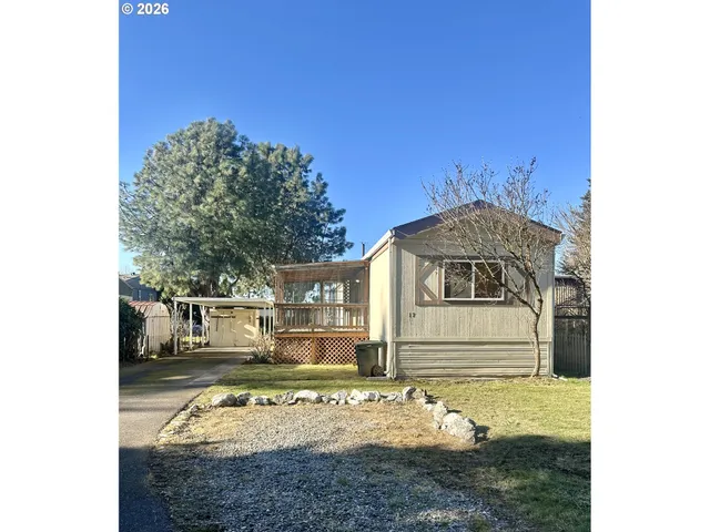 a house view with a outdoor space