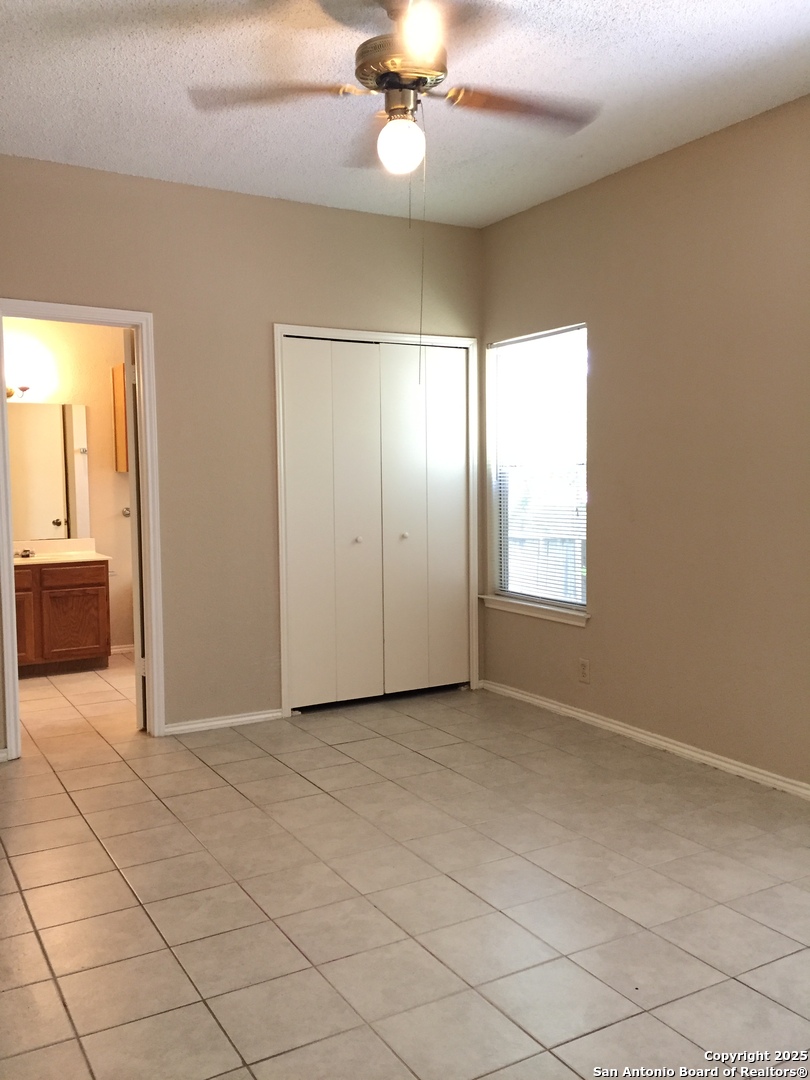 3414 Ridge Smoke San Antonio, TX 78247 - Photo 6 of 7