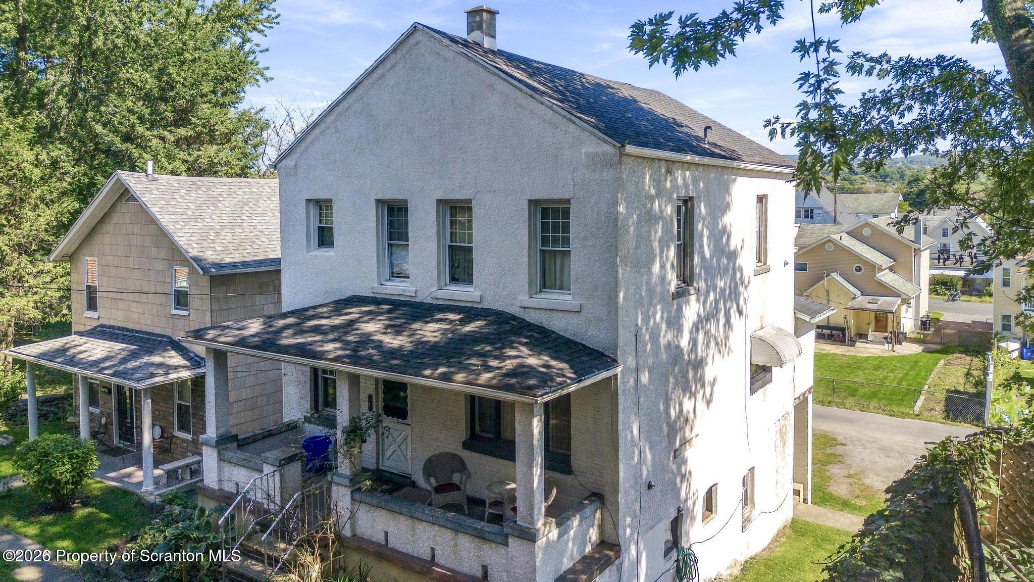 817 Rear Court Street Scranton, PA 18508 - Photo 2 of 45 Front