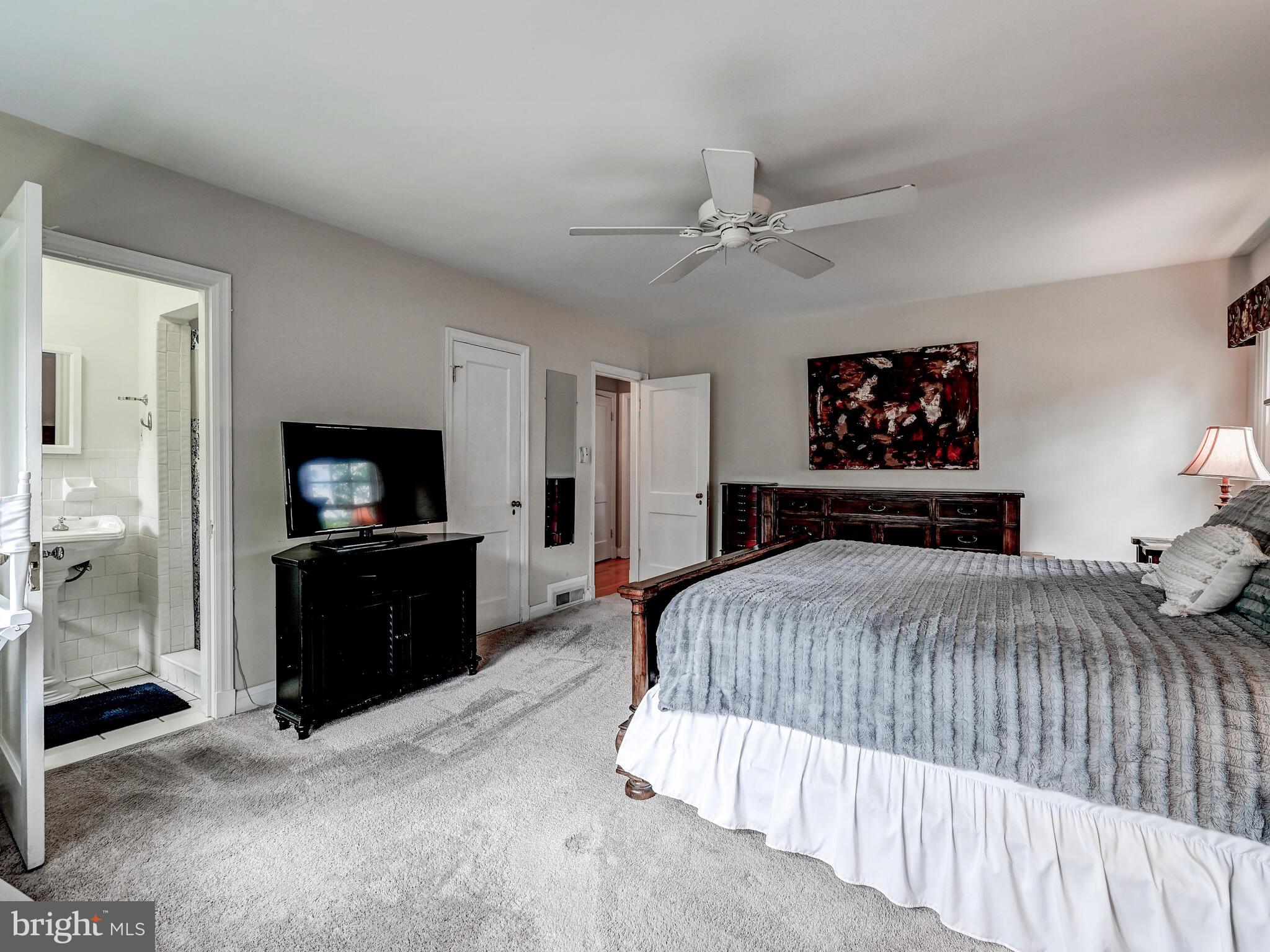 110 Armagh Drive Baltimore, MD 21212 - Photo 25 of 52 Owners Suite