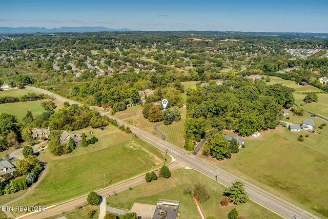 $600,000 | 624 McFee Road, Knoxville, TN 37934